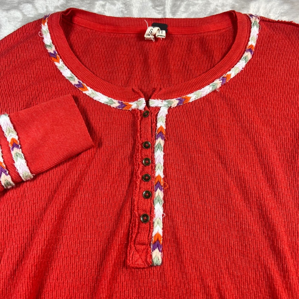 We The Free Women's Small Henley Top Red‎ Embroidered Trim OB515867